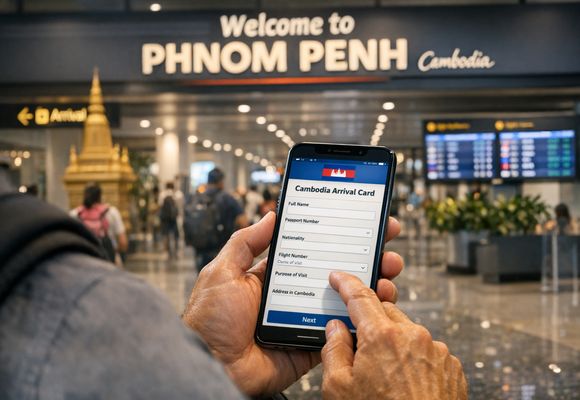 Traveler filling Cambodia e-Arrival Card